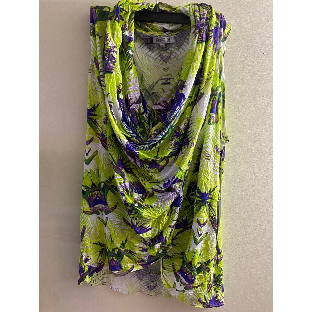 NWT Jennifer Lopez Tropical top